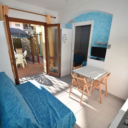 Appartamenti Sabbia - Zona Mare Con Terrazze, Clima, E Posti Auto Marina di Campo Exteriör bild