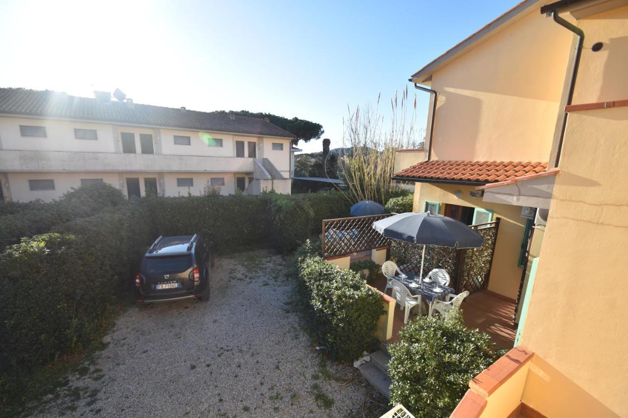 Appartamenti Sabbia - Zona Mare Con Terrazze, Clima, E Posti Auto Marina di Campo Exteriör bild