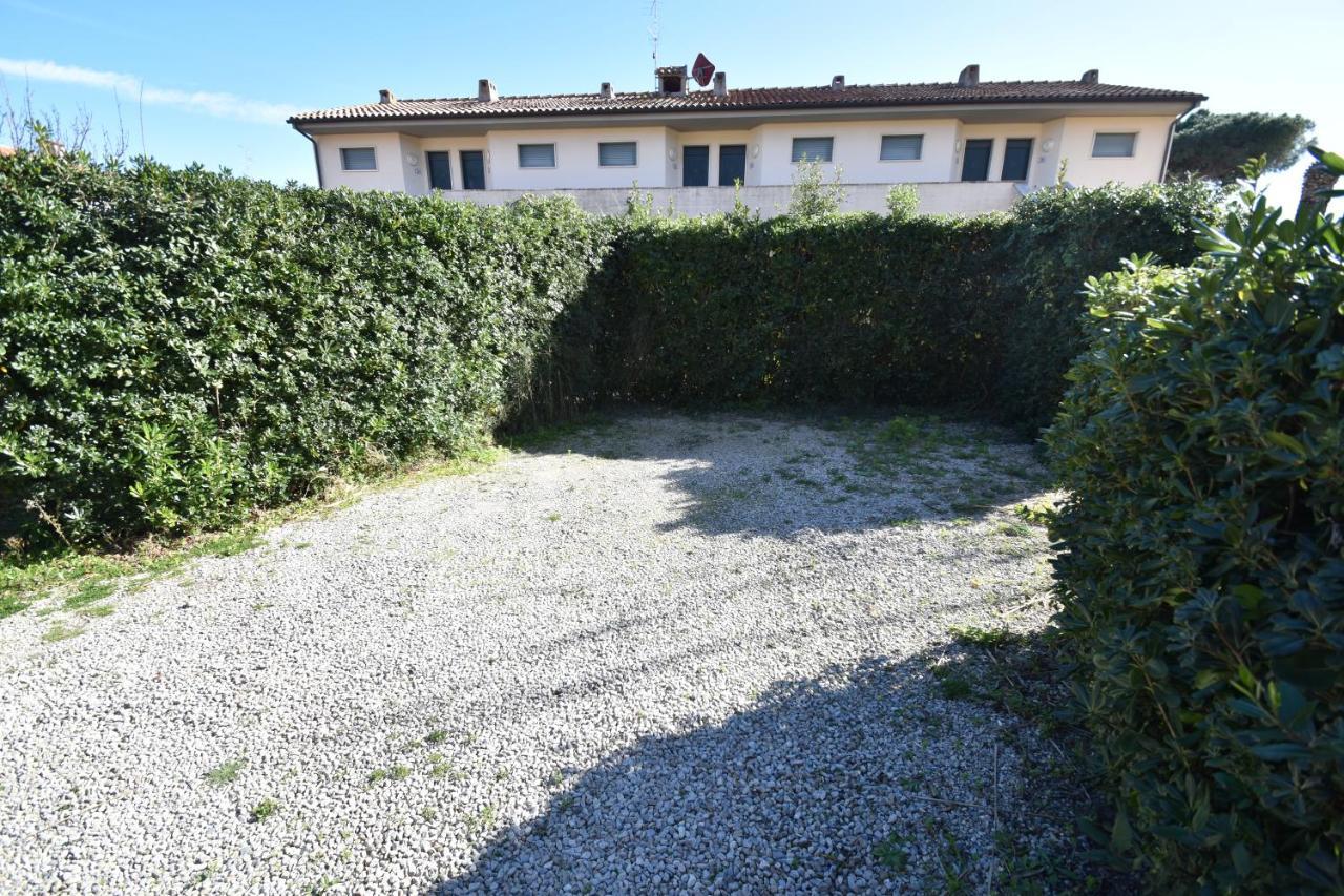 Appartamenti Sabbia - Zona Mare Con Terrazze, Clima, E Posti Auto Marina di Campo Exteriör bild