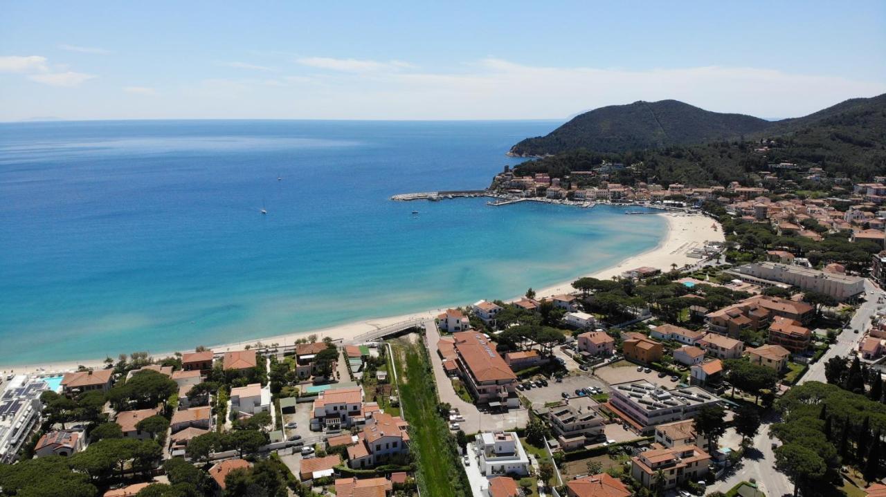 Appartamenti Sabbia - Zona Mare Con Terrazze, Clima, E Posti Auto Marina di Campo Exteriör bild